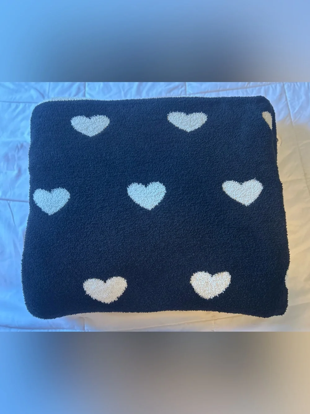 Bella Lux Full/Queen White and Black Hearts Decorative Blanket Reversible